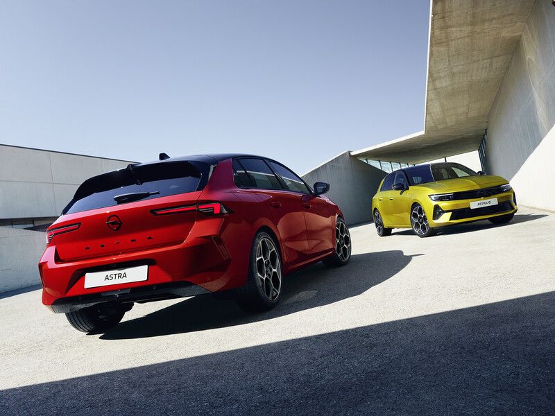 Opel Astra VS Opel Astra Plug-in-Hybrid
